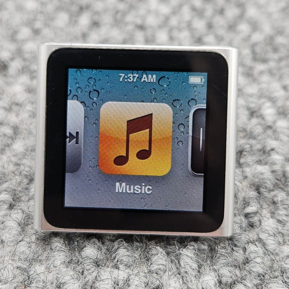 Apple iPod Nano 6th Gen 8GB Silver MP3 Player MC525LL Touchscreen Music Player